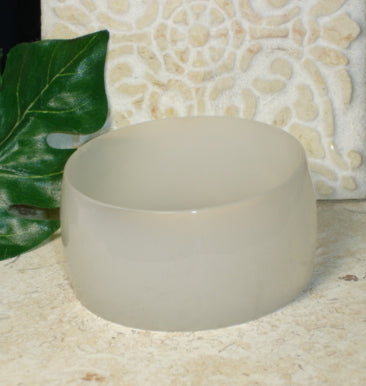 White Plastic Fashion women bangle bracelet