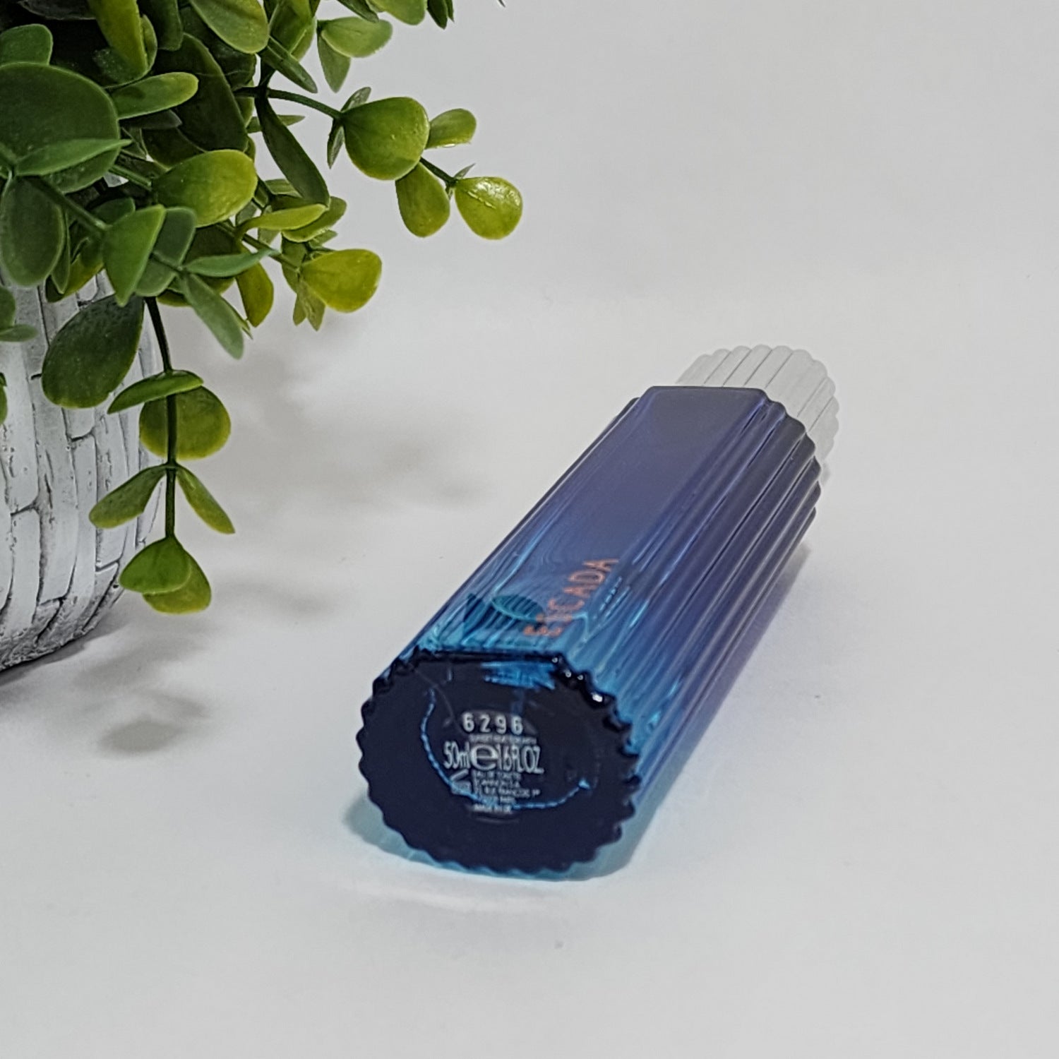 Escada Sunset Heat Eau de Toilette Spray Fragrance for Men 1.6 fl oz / 50 ml - Unboxed