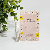 Marc Jacobs Daisy Eau So Fresh EDT Spray Vial SAMPLE size 0.04 fl oz / 1.2 mL