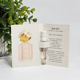 Marc Jacobs Daisy Eau So Fresh EDT Spray Vial SAMPLE size 0.04 fl oz / 1.2 mL